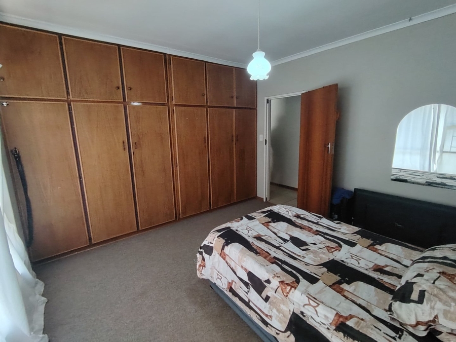 2 Bedroom Property for Sale in Pellissier Free State